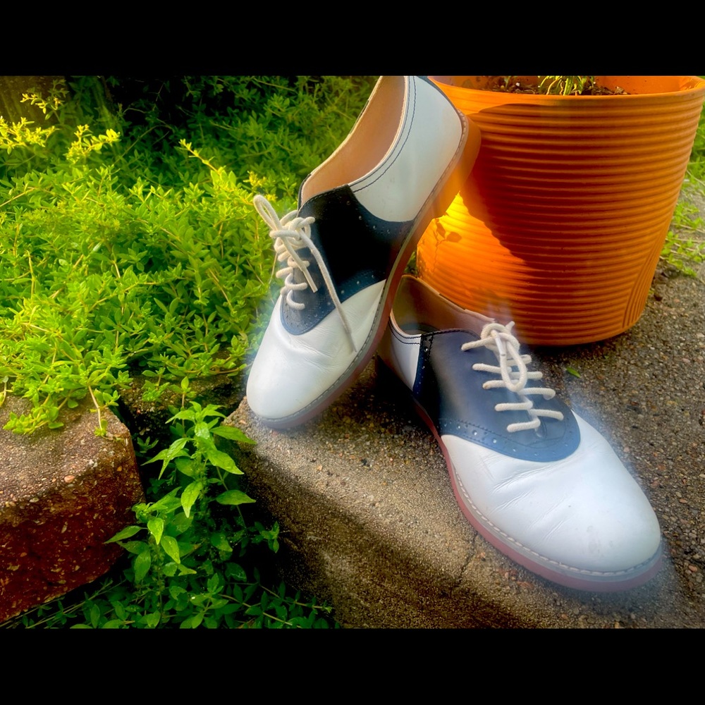 Eastland, Sadie Oxford, B&W size 7.5